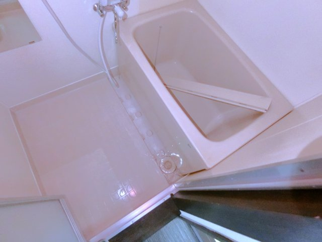 コーポメイプルC棟の浴室