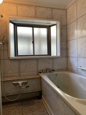 中古住宅　長森本町1丁目の浴室