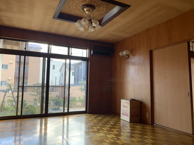 中古住宅　長森本町1丁目の居間・リビング|1階