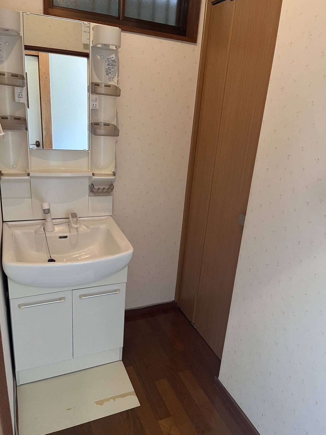 三井南町　一戸建ての脱衣所|洗面所