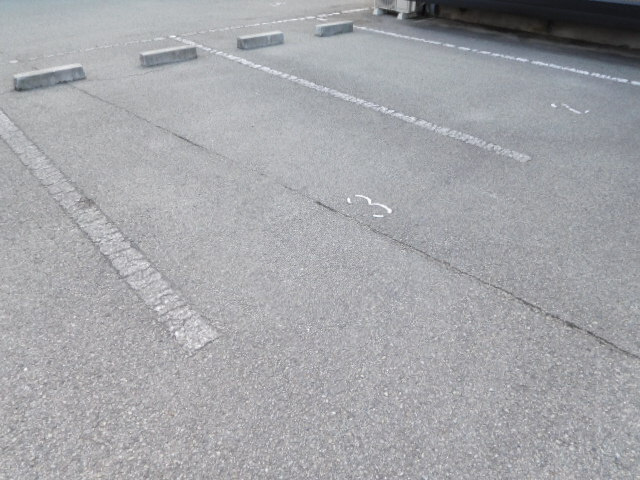 クレールハイムＡの駐車場