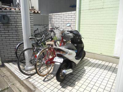 メゾン・ド・十条の駐車場|駐輪場