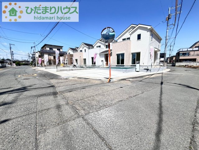 川島町上伊草　22-1期　新築一戸建て　リナージュ　08の前面道路含む現地写真