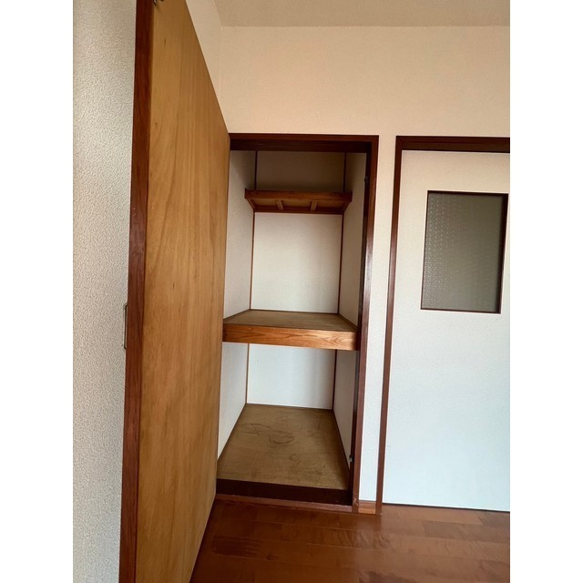 第一ハイマート執行【キャッシュバック対象物件】の収納|ちょっとした収納スペースも充実しています