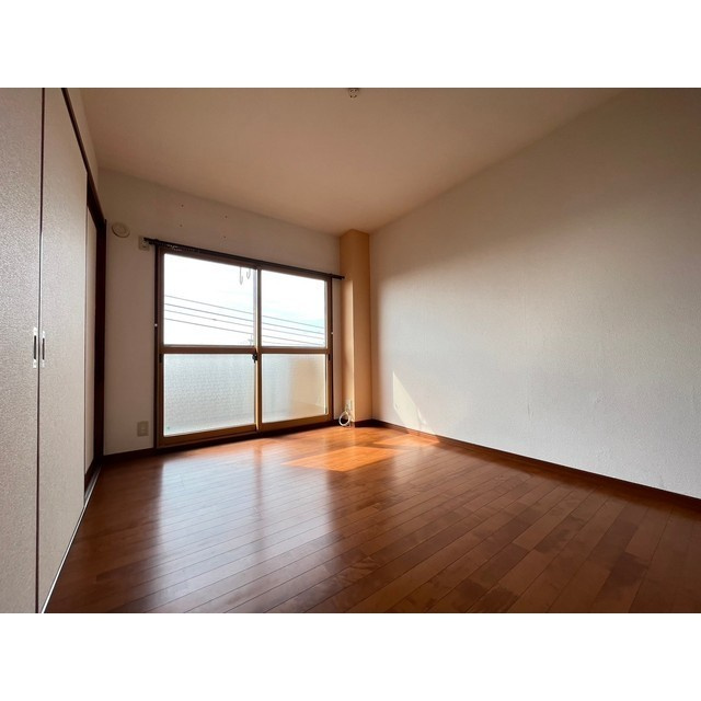 第一ハイマート執行【キャッシュバック対象物件】の洋室|コンパクトで使いやすい洋室です