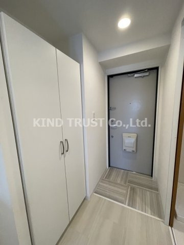 カサベージュ天神橋の玄関|明るい玄関です