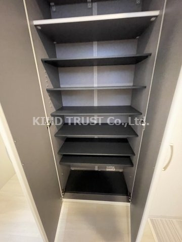 カサベージュ天神橋の収納|こまごまとしたものを収納できそうですね