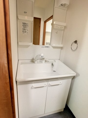 ガーデンフォレスト　サウスウィングの洗面所