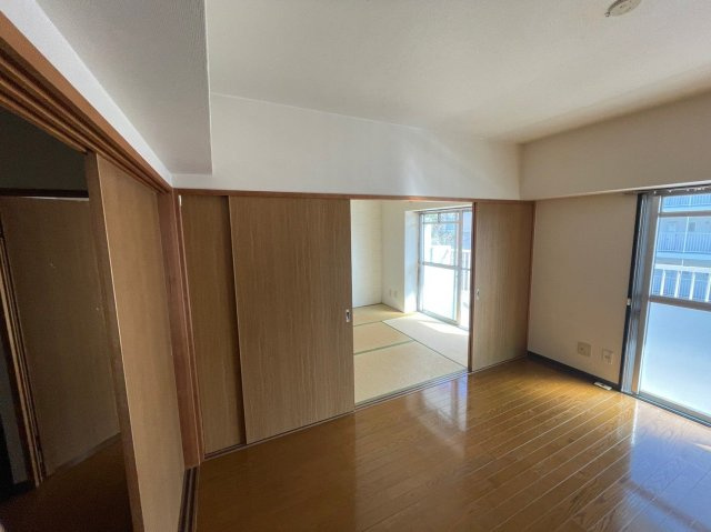 ガーデンフォレスト　サウスウィングの寝室