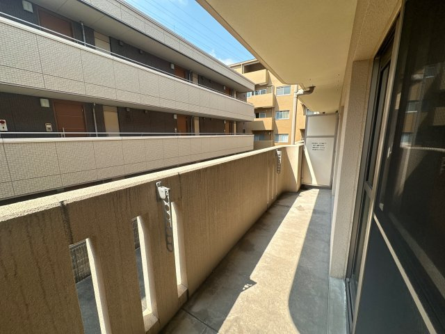 ユーミーくりやまのバルコニー