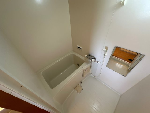 ユーミーくりやまの浴室