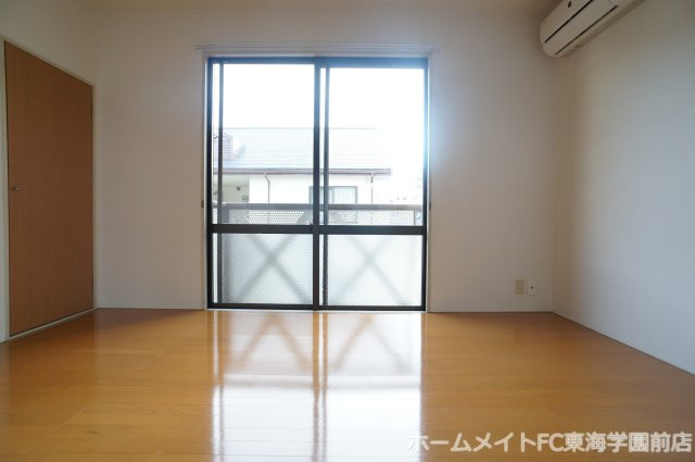 熊本市北区武蔵ケ丘９丁目のアパートの洋室