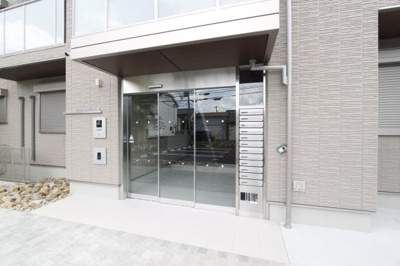 【エントランス】 | シャーメゾン片塩 | オートロック機能があります