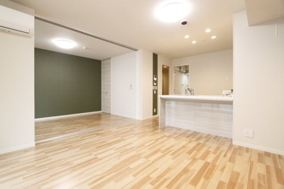 【居間・リビング】 | シャーメゾン片塩 | ゆったりとしたリビングです