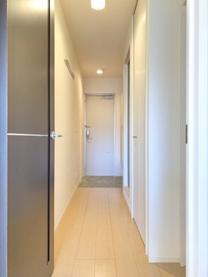 【玄関】 | パークヒルズ | ★玄関には鏡付きのシューズボックスがあります★