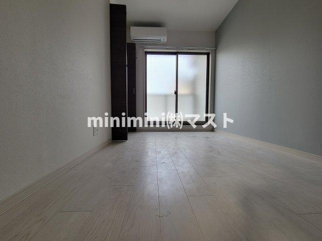 Polias南津守の洋室