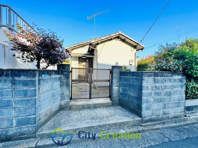 伊勢原市高森台1丁目の外観