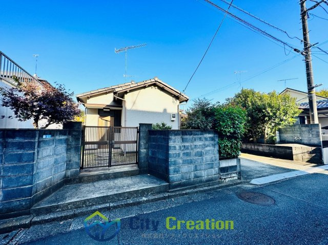 伊勢原市高森台1丁目の外観