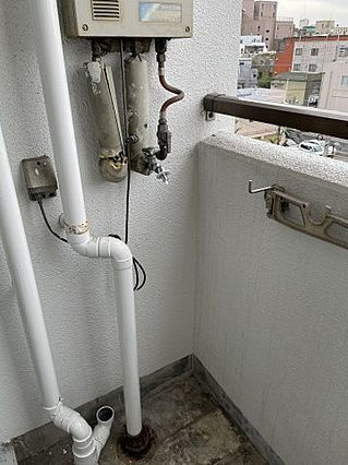 平成ビルのバルコニー