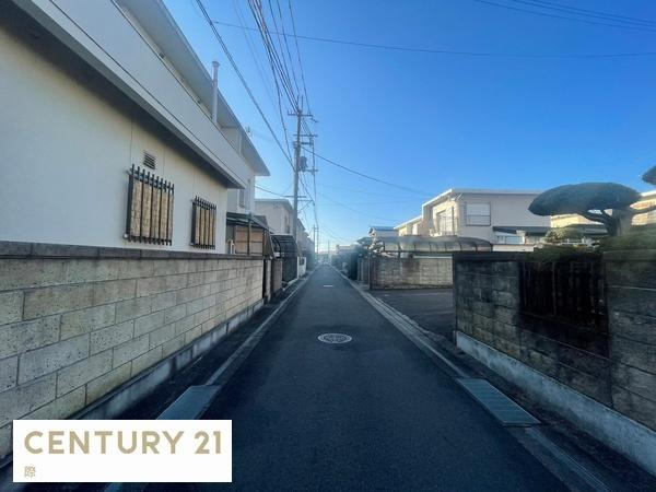 岩出市吉田　土地の前面道路含む現地写真|建築条件なし！お好みのハウスメーカーで建築可能です♪