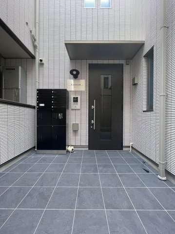 【エントランス】