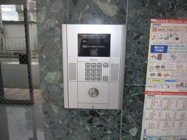 ラフェスタ今宿のエントランス