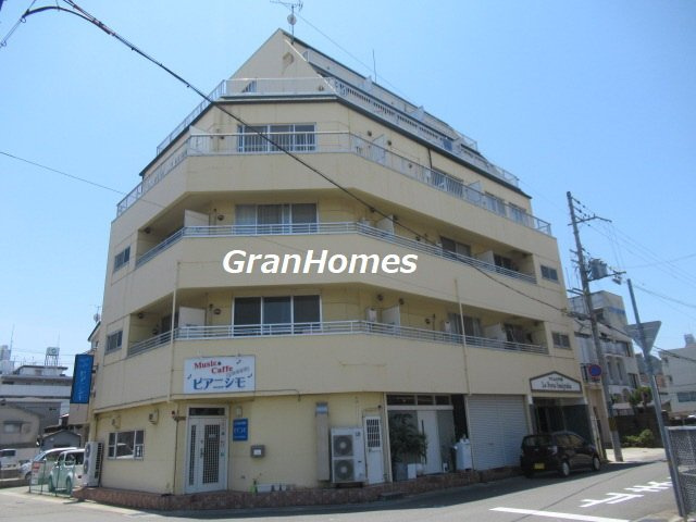 ラフェスタ今宿の外観