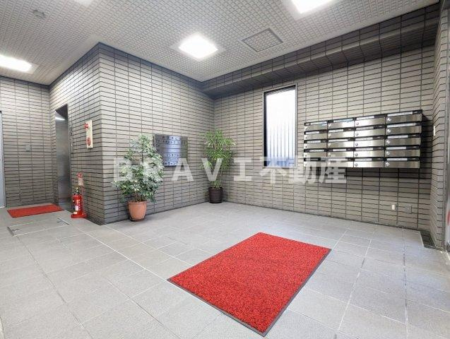 佐々木ビル BRAVI不動産のロビー