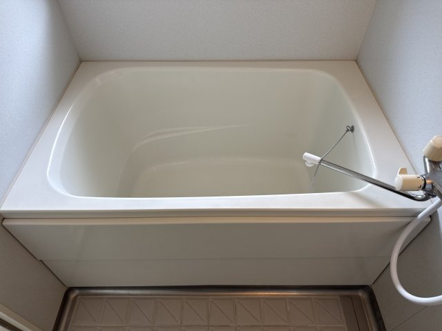 フォレストアベニューの浴室