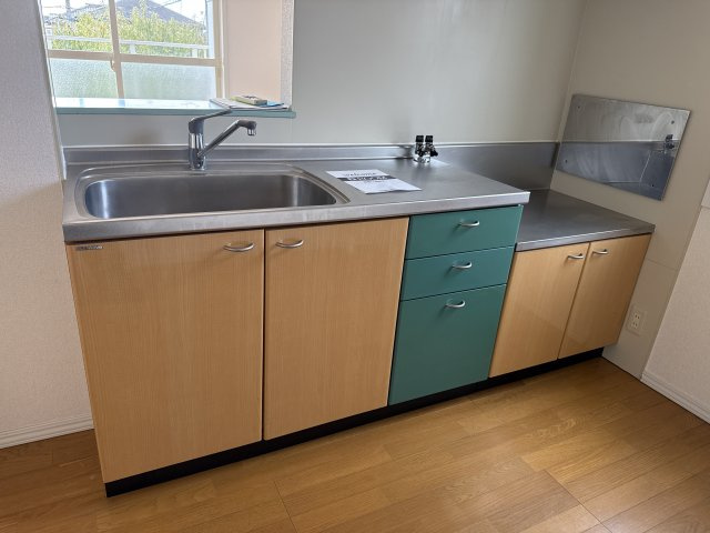 フォレストアベニューのキッチン