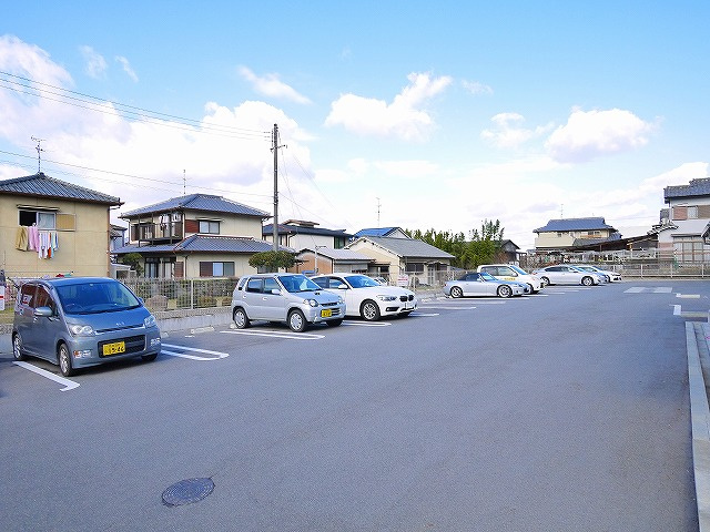 グラン　ジュテの駐車場|駐車場完備です
