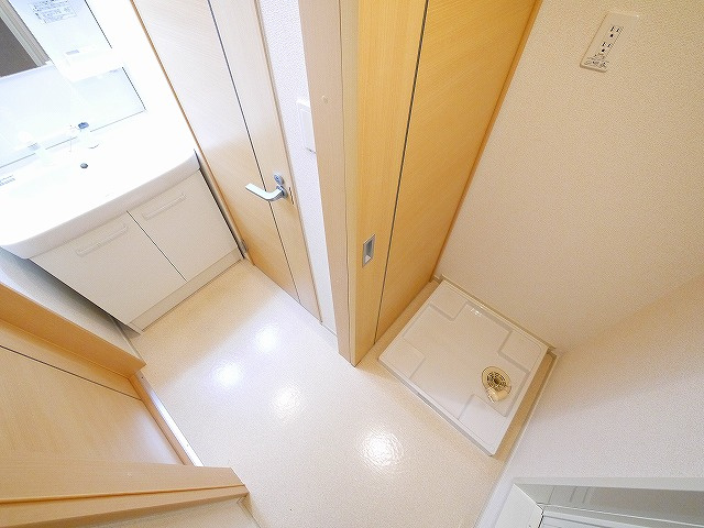 グラン　ジュテの洗面所|脱衣スペースもあります