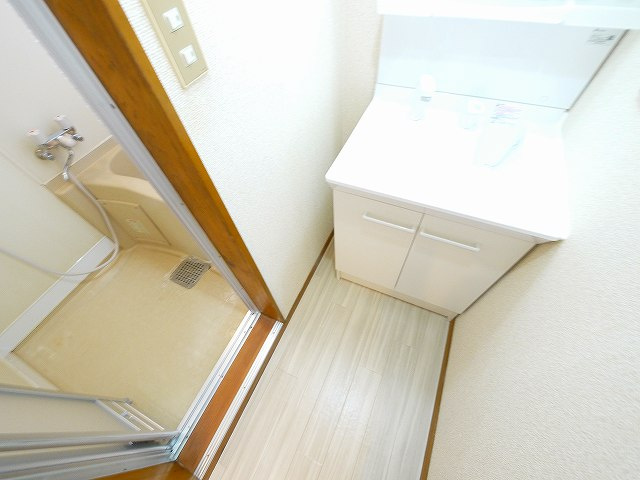 M’S天理田町の洗面所|脱衣スペースもあります