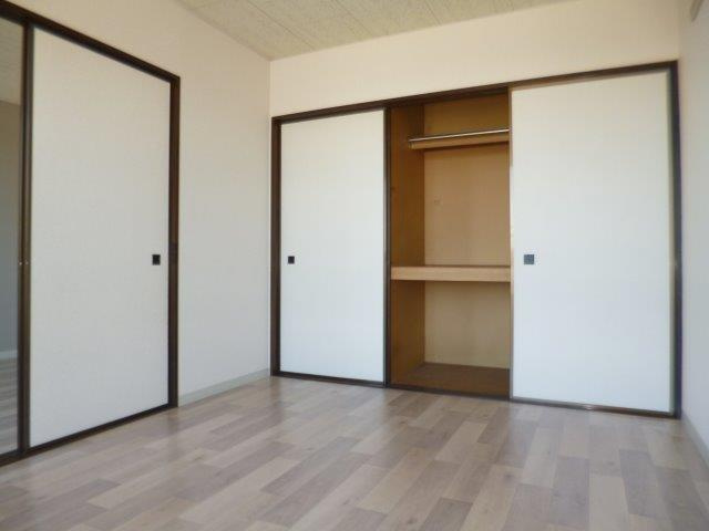 ハッピー早島の洋室