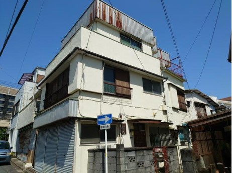 【外観】 | 伊東市寿町　戸建　 | 伊東の市街地にある戸建て
現在賃貸中でオーナーチェンジ物件となります。