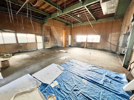 松島町貸工場の内装