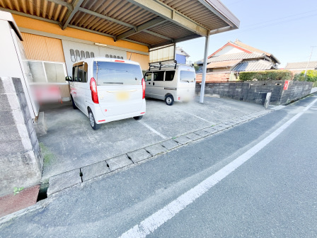 松島町貸工場の駐車場