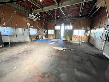 松島町貸工場の内装