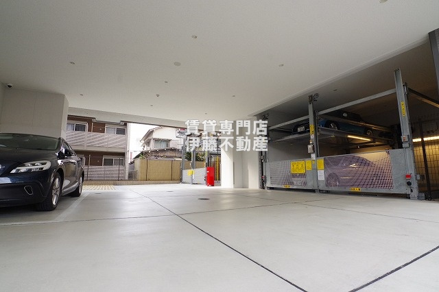 LaDouceur黒川Ⅱの駐車場