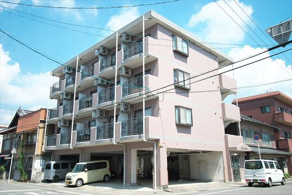 ナッツパレスの外観