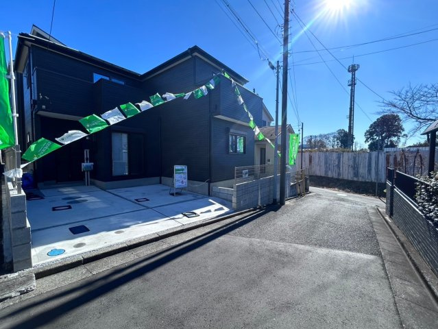 上尾市上野　第１　新築戸建　ファーストタウン01の前面道路含む現地写真