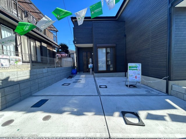 上尾市上野　第１　新築戸建　ファーストタウン01の駐車場