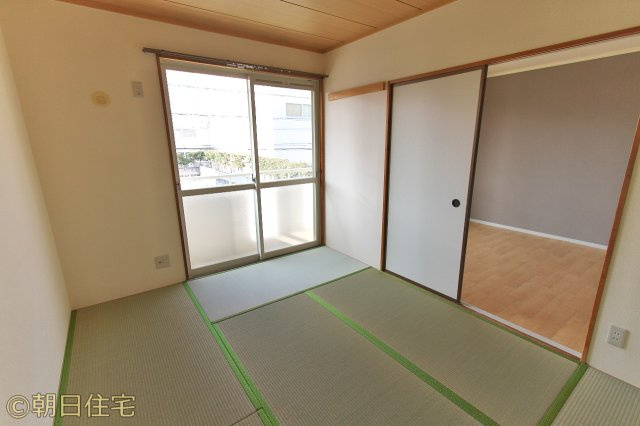 フレグランス広の和室