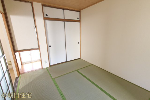 フレグランス広の和室