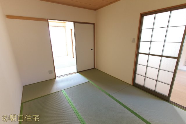 フレグランス広の和室