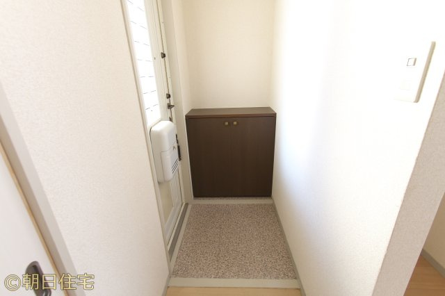 フレグランス広の玄関