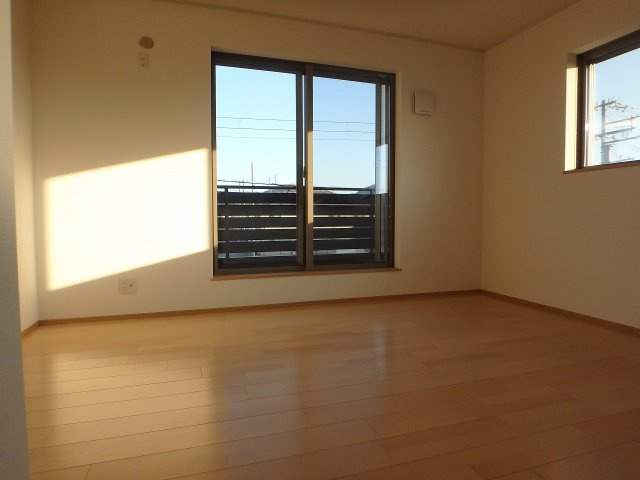 エレアージュ東姫路駅前の居間・リビング|※別部屋写真です。