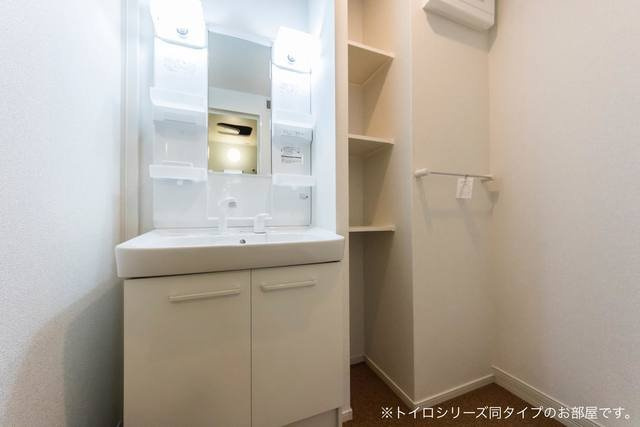 プランドール日比野の洗面所|洗面所です