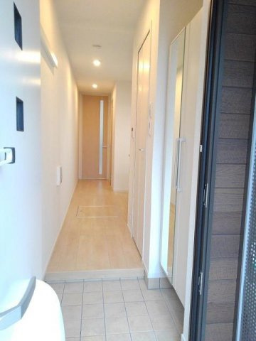 プチメゾン松和花壇の玄関|シンプルで使いやすい玄関です