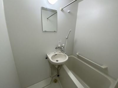 【浴室】 | レオパレスクレエ豊中